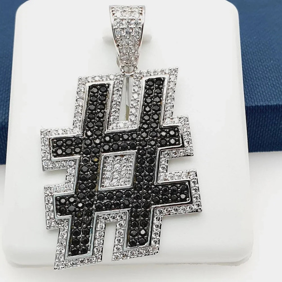 "925 Sterling Silver Plated CZ Pendant, INUS1BR281 - Picture 4 of 9